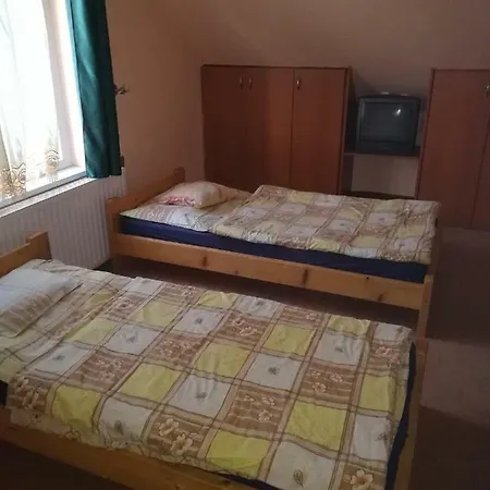 Csanda Vendeghaz Penzion Gönyů